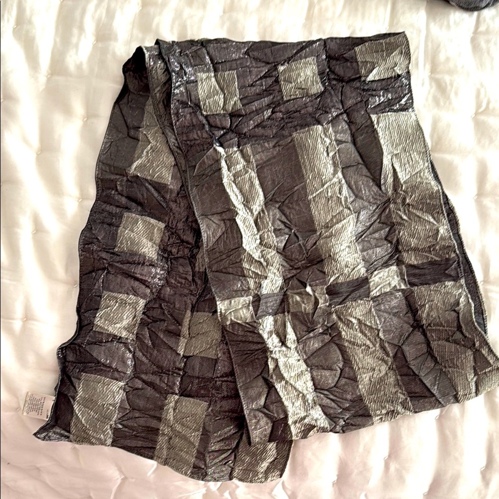 Burberry Crinkle Scarf
